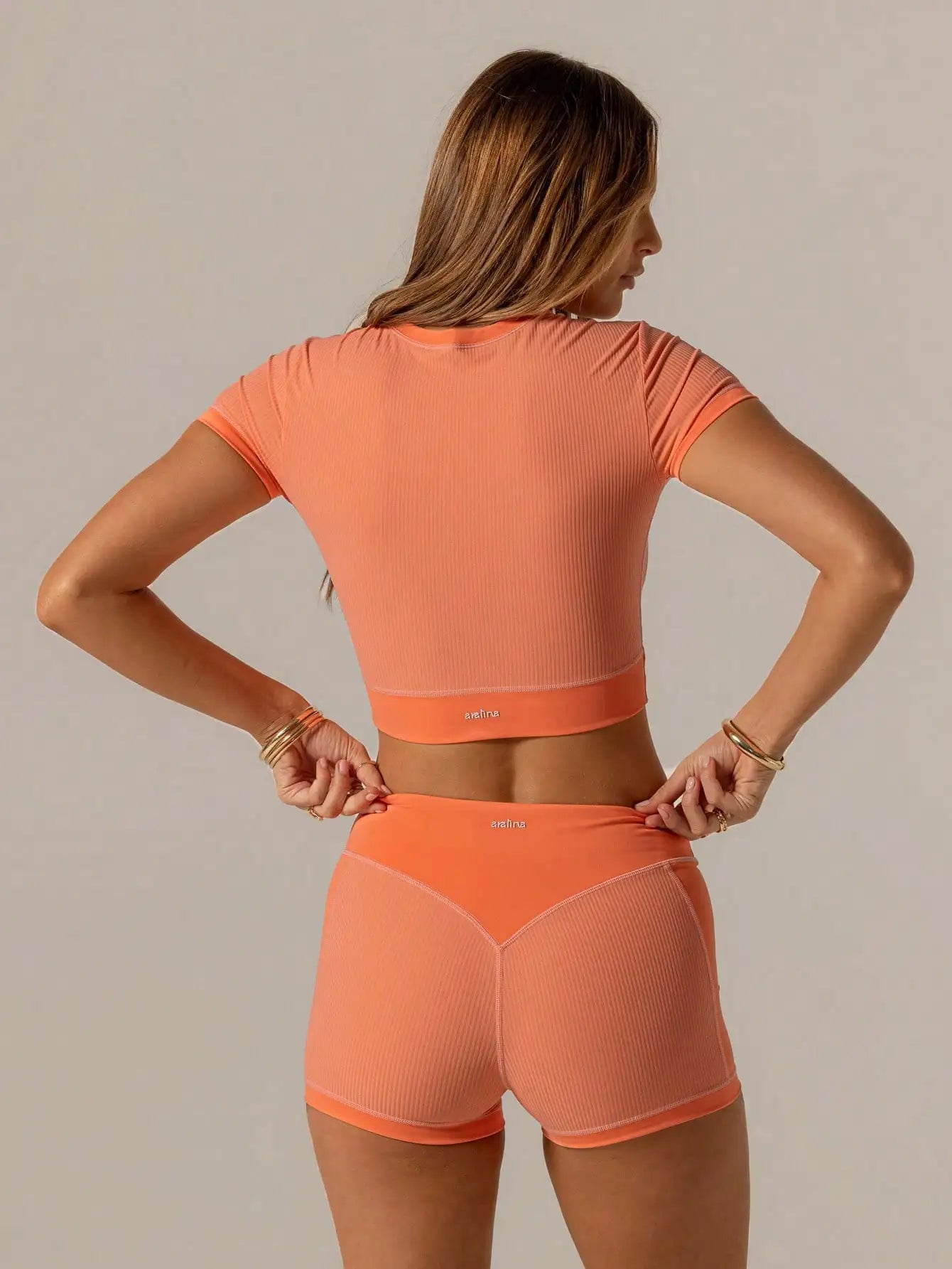 Ribbed Activewear Set With Contrast Trim Crop Top And Shorts