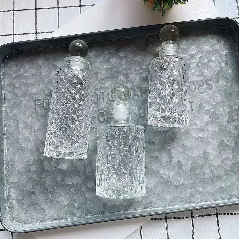 French Rhombus Relief Perfume Bottle Simple Crystal Glass Bottles Aromatherapy Essence Storage Vintage Bottle Dresser Ornament