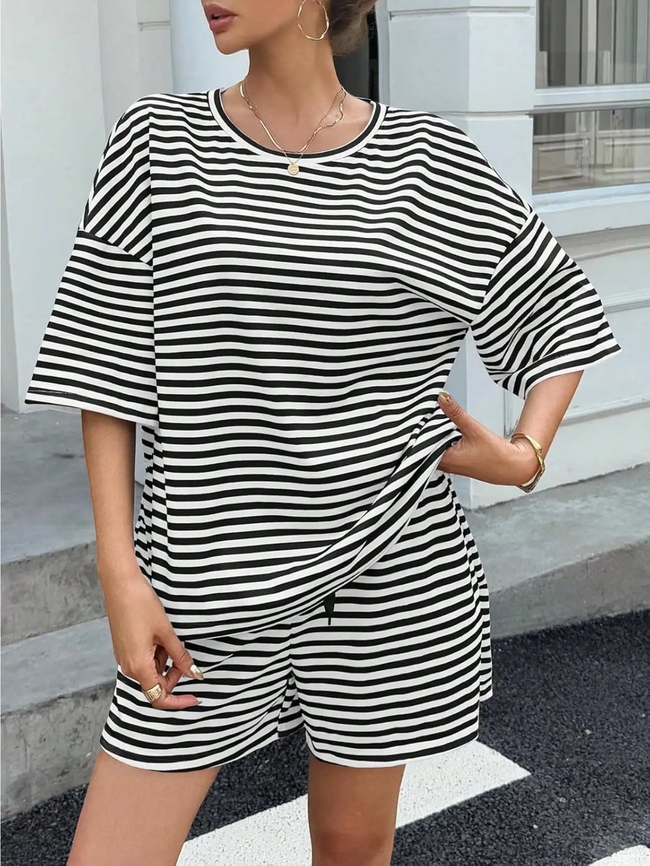 Women's Striped Athleisure 2 Piece Set With High Waisted Shorts