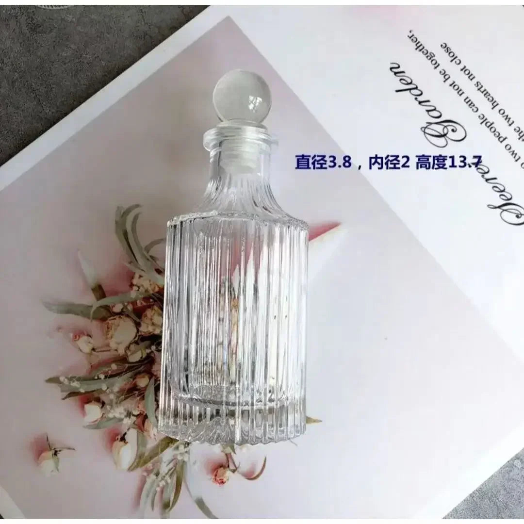 French Rhombus Relief Perfume Bottle Simple Crystal Glass Bottles Aromatherapy Essence Storage Vintage Bottle Dresser Ornament