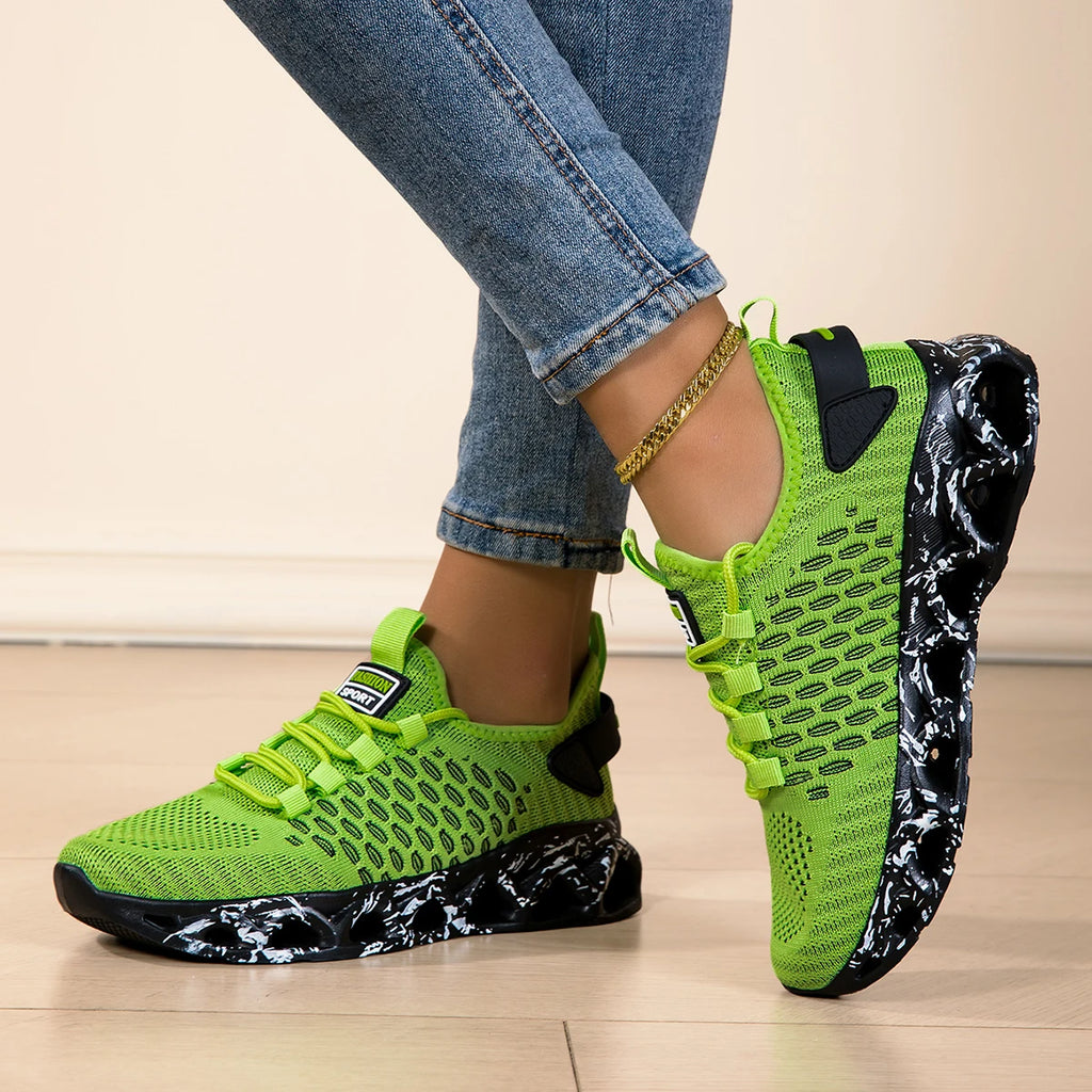 Lightweight Breathable Running Shoes For Men And Women With Mesh Upper