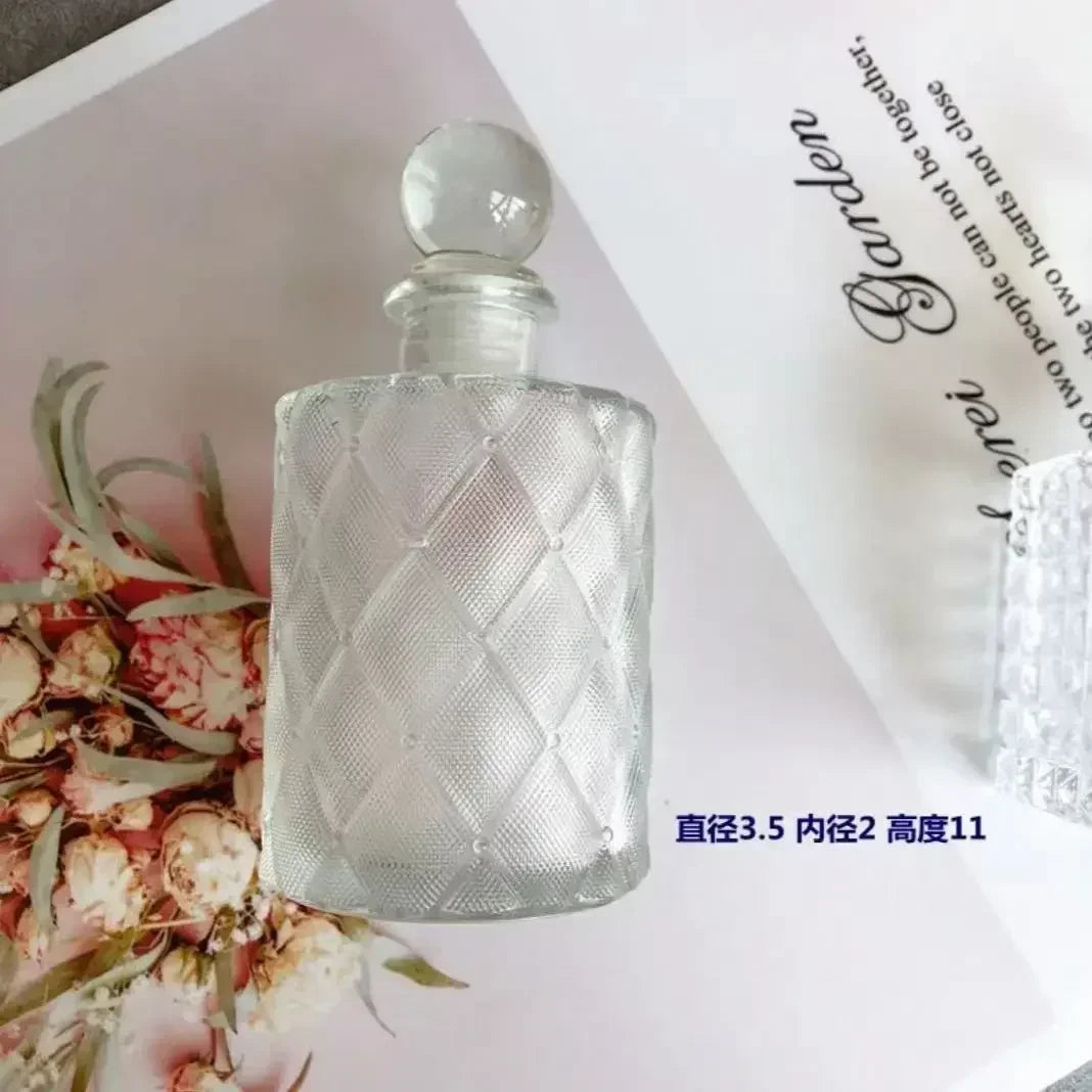 French Rhombus Relief Perfume Bottle Simple Crystal Glass Bottles Aromatherapy Essence Storage Vintage Bottle Dresser Ornament